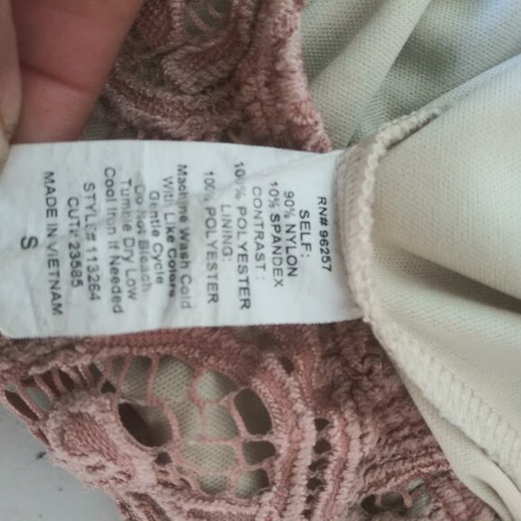 PerSeption Concept women's size S pink lace blouse - Picture 14 of 14